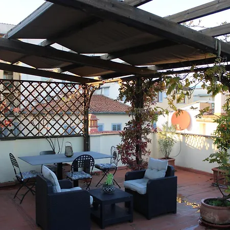 Terrace Apartment *